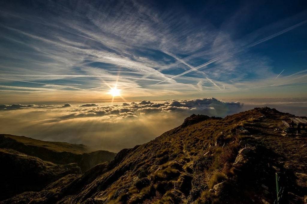 Hidden Alpine Passets Aloft